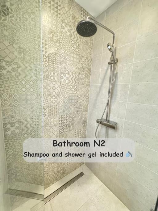 Apartamento Newly New York Designed 3 Bedroom Budapest